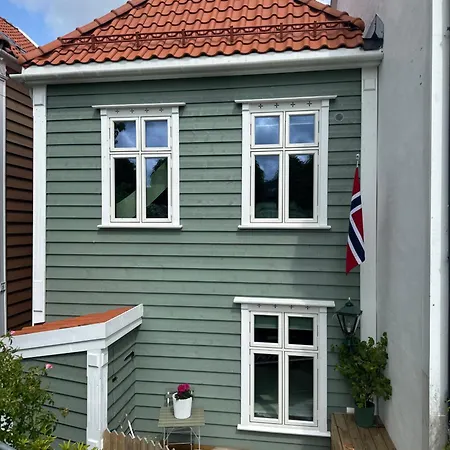 Semesterbostad Authentic Historic Luxury House