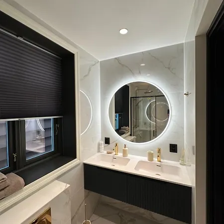 بيت للعطل Authentic Historic Luxury House برغن